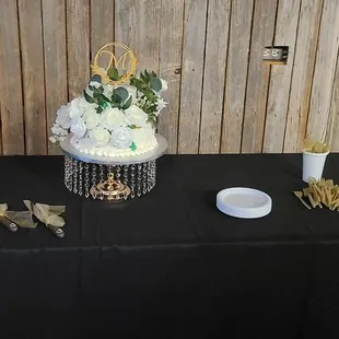Cake table