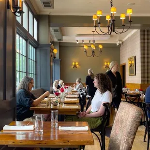 Nice neighborhood feel