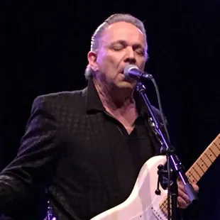 Jimmy Vaughn from a table