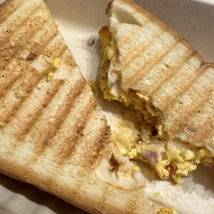 Tandoori paneer sandwich
