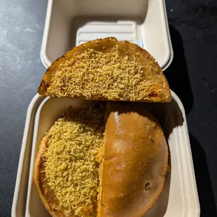 Tandoori sev bun