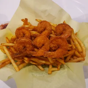Fried shrimp and.fries