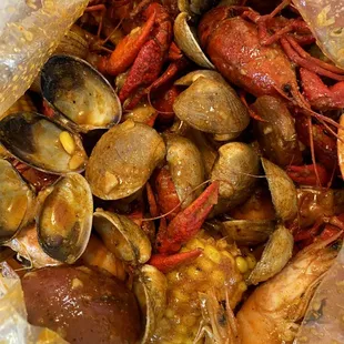 Kickin Combo #1 (Crawfish, Shrimp, &amp; Clams)