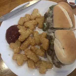 Cheesesteak with Tater Tots