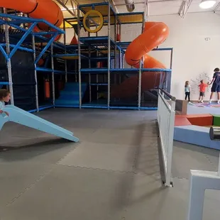 There is no "maze" anywhere here, the "lights on the wall" would be next to the large window. The soft play area is nice though.