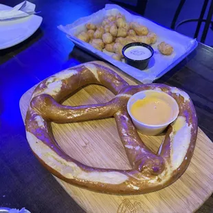 The jumbo pretzel lives up to its billing!