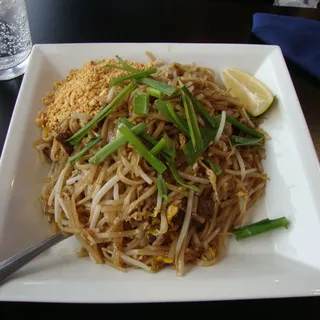 N68. Pad Thai Noodles