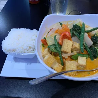 C37. Vegetarian Red Curry