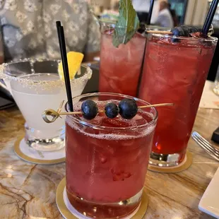 The Glory , 2 Berry smash, lemon drop