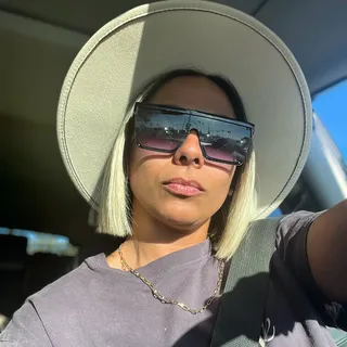 Vanessa G.