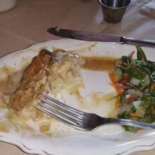 Ate most of it before realizing I hadn't taken a pic.  Meatloaf Dinner...very good!