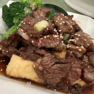 Beef Short Ribs with Honey Pepper Sauce