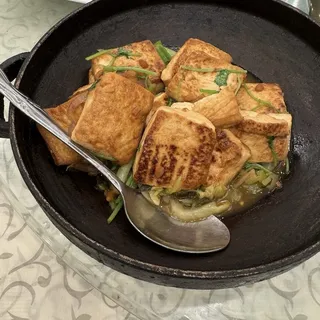 Pan-fried Tofu with Abalone Sauce