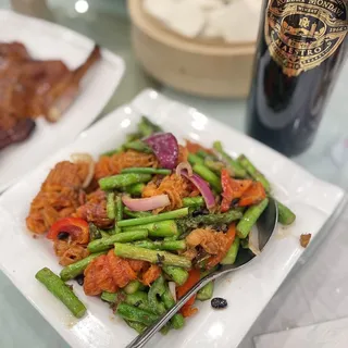 Stir Fry Giant Clams with Special Sauce