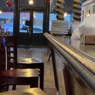 sushi and sashimi, interior