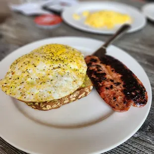 Avacado toast w/ chicken apple sausage