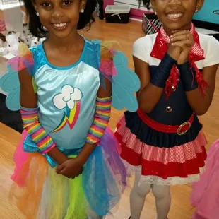 The girls are ready!