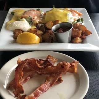Smoked Salmon Benedict