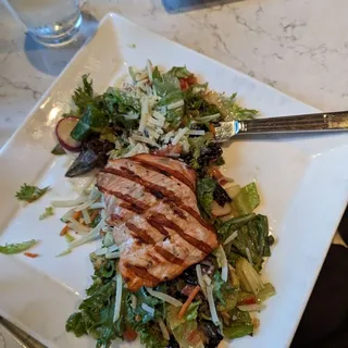 Grilled Salmon Salad