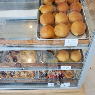 donuts, dough desserts, food