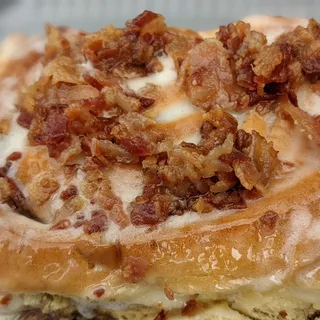 Cinnamon Rolls With Bacon