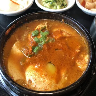 D5. Pork Soft Tofu Soup