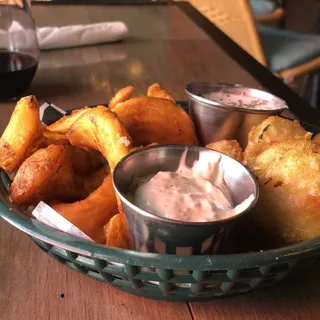 Fried Pickles & Spudnik Basket