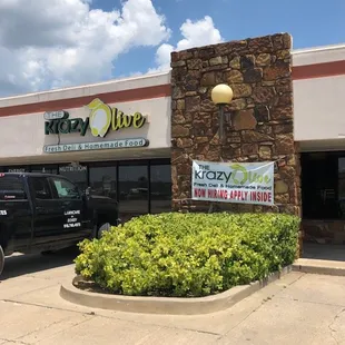 outside, ramen and noodles