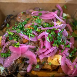 Braised beef poutine