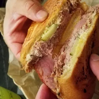 Cubano