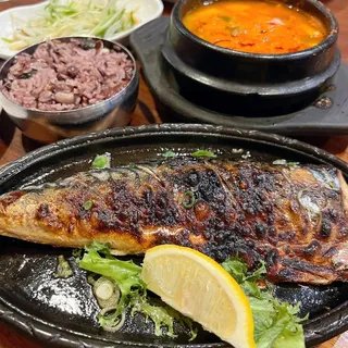 Godeunguh Gui Deonjang or Soon Doo Boo Soup.