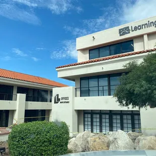 L offices main entrance