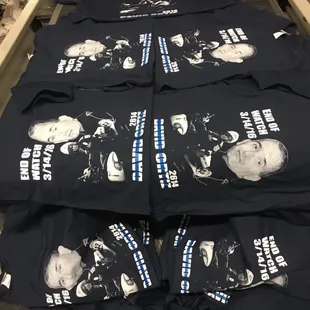 2 color gray scale hafttone portrait print.