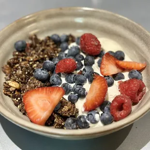 Cascara Granola &amp; Fresh Fruit Parfait