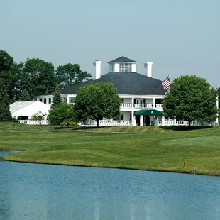 The Lakes Golf &amp; Country Club