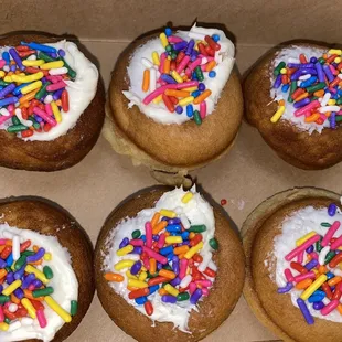 Sprinkle donuts