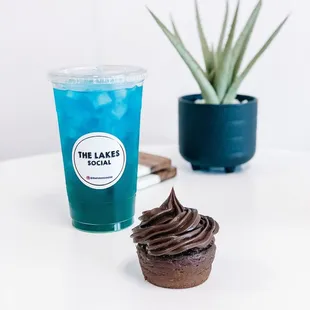 Ocean Eyes Energy Tea and PB Cup Protein Cupcake