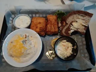 Light Palace Pub & Grill