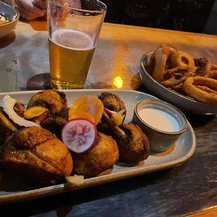 Buffalo drumettes, Rings and a Barrio Blonde