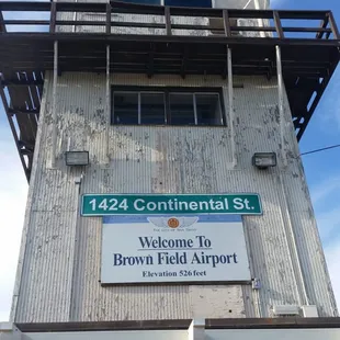 Old Brown Field Tower looking a little long in the teefs.