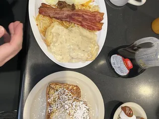 Oscar's Classic Diner