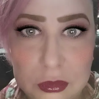 Toni B.