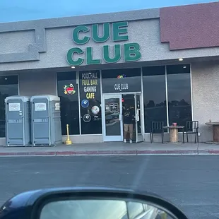 a view of the outside of a restaurant