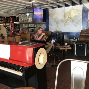 Such an awesome place ! Great atmosphere! A must visit !!