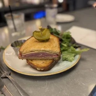Ham sandwich