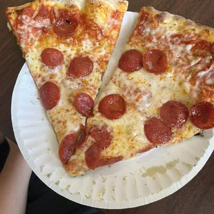 Pepperoni pizza