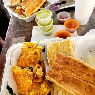 Veggie omelet with chicken and spinach Palomilla sandwich