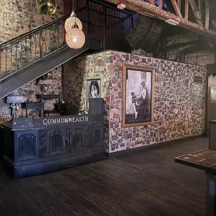 Can you find the entrance?