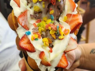 F & M Snack Shop