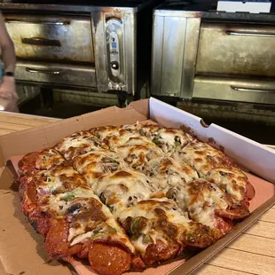 Deluxe Pizza